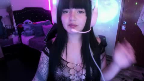  . 111 online show from February 1, 10:12 am