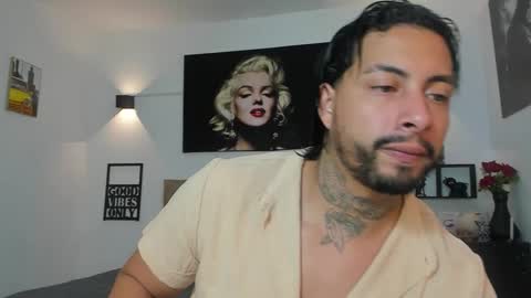 Snapshot of bastian_jones1 chatting on September 25, 11:12 pm bastian_jones1 online show from September 25, 11:12 pm