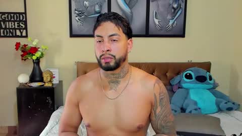 Snapshot of bastian_jones1 chatting on March 9, 6:32 pm bastian_jones1 online show from March 9, 6:32 pm