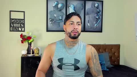 Snapshot of bastian_jones1 chatting on March 1, 5:52 am bastian_jones1 online show from March 1, 5:52 am