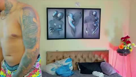 Snapshot of bastian_jones1 chatting on February 6, 9:49 pm bastian_jones1 online show from February 6, 9:49 pm