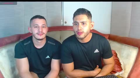 batmayrobin6 online show from February 22, 5:12 am