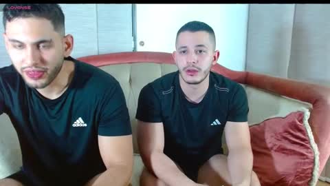 batmayrobin6 online show from February 22, 2:06 am