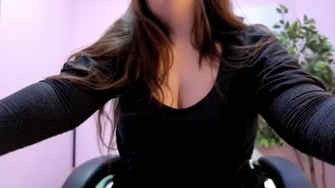 battymoll online show from April 16, 9:04 pm