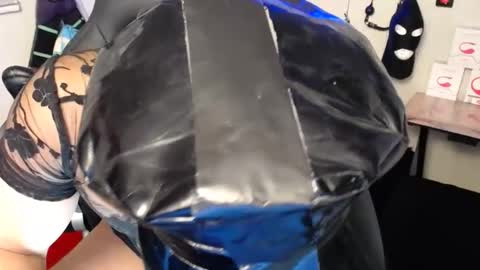 Bayron Rodriguez online show from February 18, 8:03 am