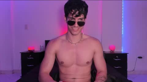 Valentino online show from January 26, 3:17 am