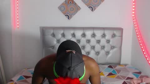 Andrew  online show from December 15, 7:10 pm