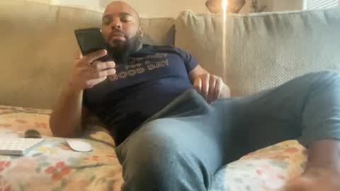 Snapshot of bbcfun44 chatting on December 18, 3:44 pm Zaddy online show from December 18, 3:44 pm