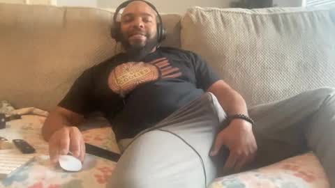 Snapshot of bbcfun44 chatting on January 7, 4:37 pm Zaddy online show from January 7, 4:37 pm