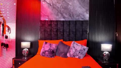 Danna  online show from March 8, 2:15 am