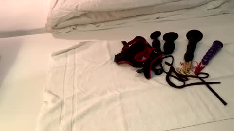 bdsm_toyboy online show from November 26, 7:21 pm