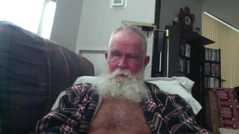 beardbushy online show from July 9, 4:00 pm