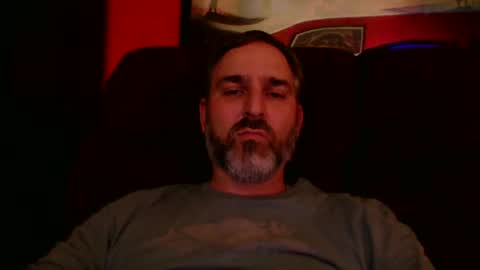 Snapshot of beardedambition chatting on September 10, 1:28 am beardedambition online show from September 10, 1:28 am