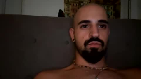 Snapshot of beardedbaldy_09 chatting on September 29, 4:39 pm Ask me online show from September 29, 4:39 pm