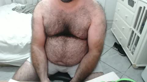 Snapshot of beastbearmg chatting on September 14, 1:30 am beastbearmg online show from September 14, 1:30 am