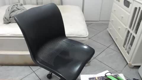 Snapshot of beastbearmg chatting on September 28, 12:41 am beastbearmg online show from September 28, 12:41 am