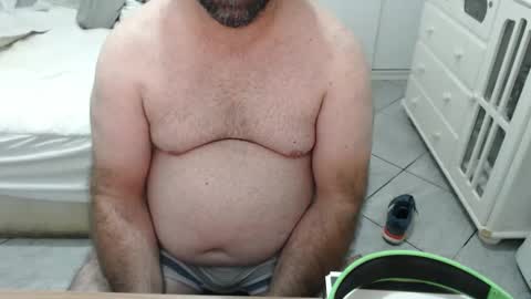 Snapshot of beastbearmg chatting on October 5, 11:23 pm beastbearmg online show from October 5, 11:23 pm