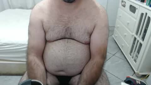 Snapshot of beastbearmg chatting on October 25, 2:12 am beastbearmg online show from October 25, 2:12 am