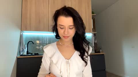 Katie online show from November 5, 11:12 am