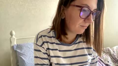 BeatriceTender online show from October 26, 8:59 am