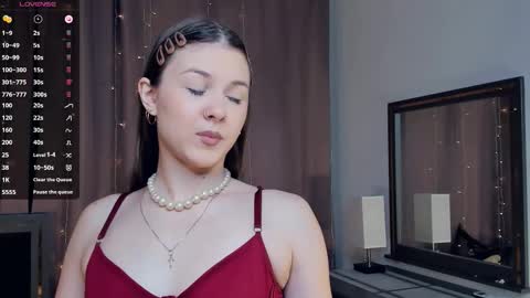 Beatrix or Triss3 online show from September 23, 6:40 am