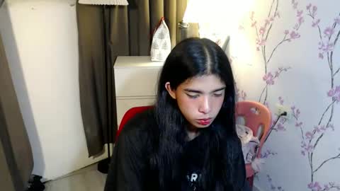 TRIXIE online show from December 22, 7:09 pm