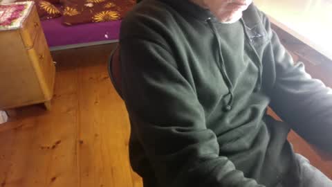 beautifulworld33 online show from December 4, 2:00 am