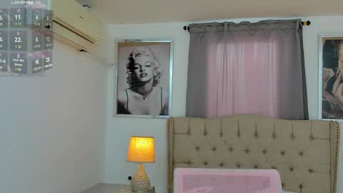 Ariana Reyes online show from March 25, 12:34 pm