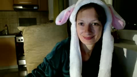 Snapshot of bebacksooon chatting on October 11, 4:32 pm Raluca online show from October 11, 4:32 pm