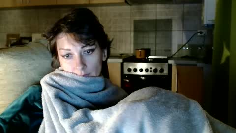 Snapshot of bebacksooon chatting on October 12, 7:05 pm Raluca online show from October 12, 7:05 pm