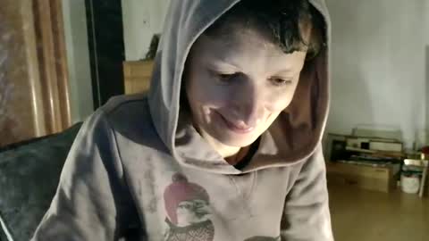 Raluca online show from November 25, 9:13 pm