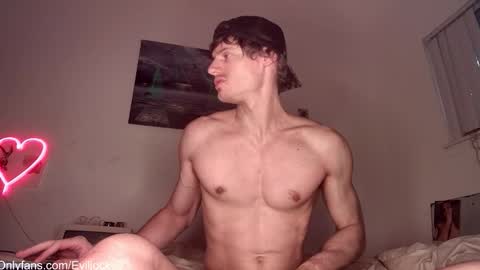 bebe  dust online show from October 31, 11:43 am