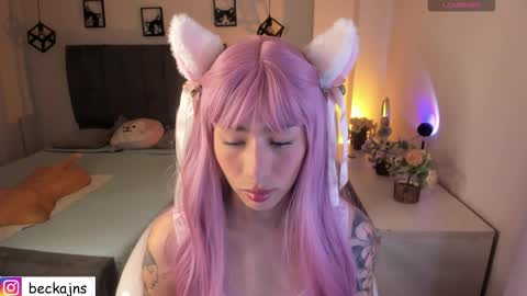 Marzhie online show from October 10, 2:34 pm