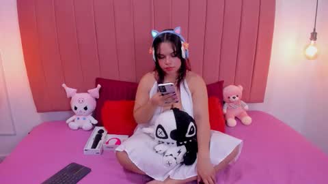 Snapshot of beckybeaumont chatting on October 22, 2:41 pm BEKY online show from October 22, 2:41 pm