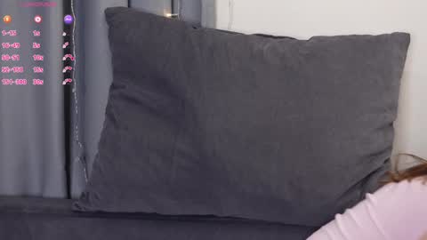 BeckyMartens come join me on    while im offline here  online show from November 5, 1:51 am