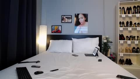 Bee if you ever see the girl who can take 12 inch all the way inside the ass try me online show from December 5, 2:00 am