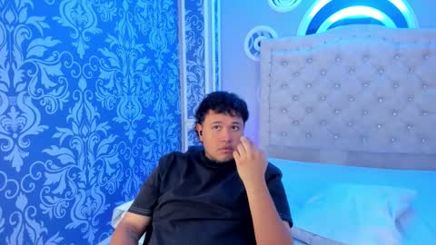 beele_and_evie online show from February 27, 8:34 pm