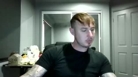 Snapshot of beelzebubxo chatting on October 20, 1:54 am beelzebubxo online show from October 20, 1:54 am