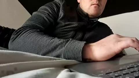 beenee3 online show from December 30, 8:43 am