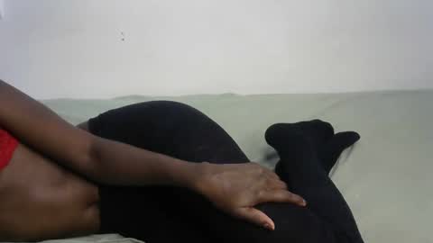 Snapshot of beib_love chatting on December 18, 6:21 am beib_love online show from December 18, 6:21 am