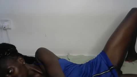 Snapshot of beib_love chatting on December 16, 3:40 am beib_love online show from December 16, 3:40 am