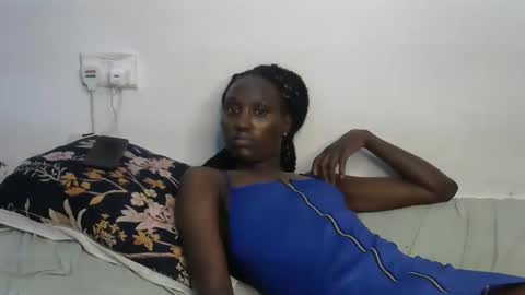 Snapshot of beib_love chatting on December 15, 7:42 pm beib_love online show from December 15, 7:42 pm