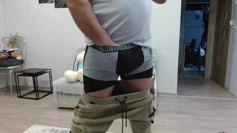 kevin and Bella online show from January 13, 8:47 am