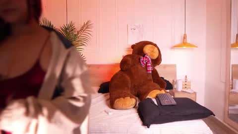 Snapshot of bella__donne chatting on September 21, 2:54 pm online show from September 21, 2:54 pm