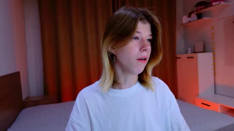 Bella online show from November 2, 9:26 pm