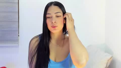 Laura online show from January 10, 4:07 am