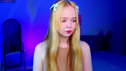 bella online show from February 11, 3:18 pm