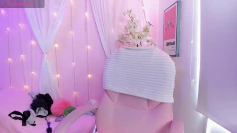 Bella online show from March 3, 3:41 pm