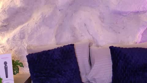  BELLA  online show from February 8, 4:54 pm