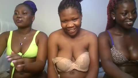 bella online show from September 8, 7:24 pm
